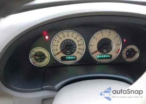 2002 Chrysler Town & Country Limited from USA, damaged, VIN 2C8GP64L02R561338